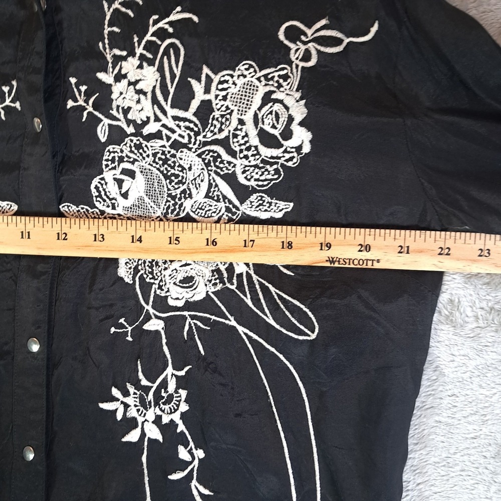 Free People Ariel Embroidered Top Black Western Floral Snap Front Shirt Small - Picture 6 of 7
